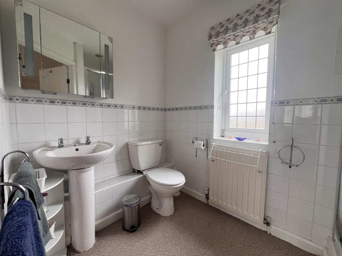 En-Suite Shower Room: